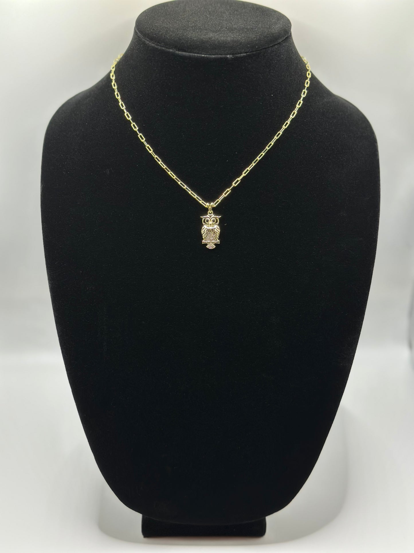 Paper clip chocker with pendant gold plated