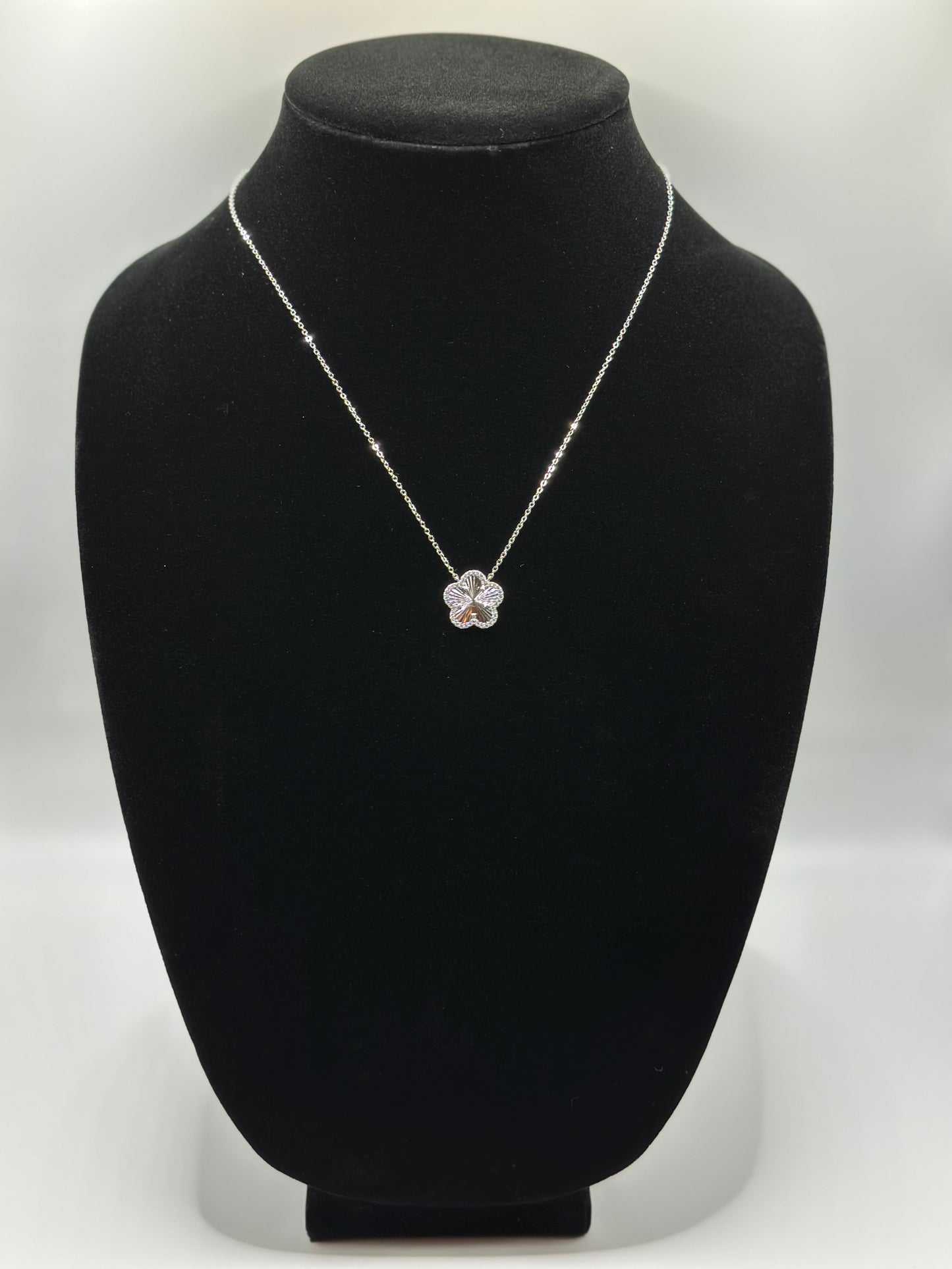 Sterling silver 925 necklace with cz pendant